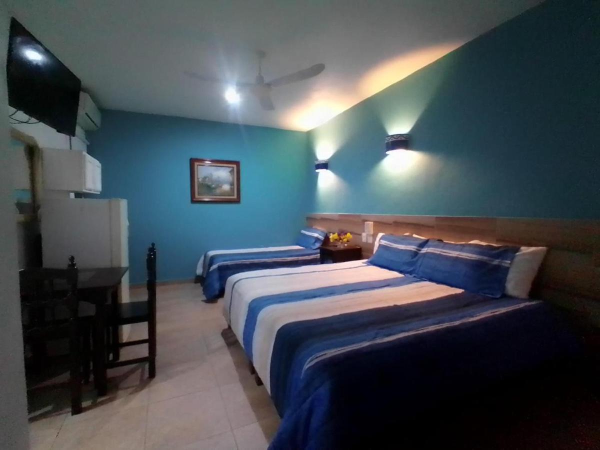 Hotel Acuario Playa Del Carmen Zimmer foto
